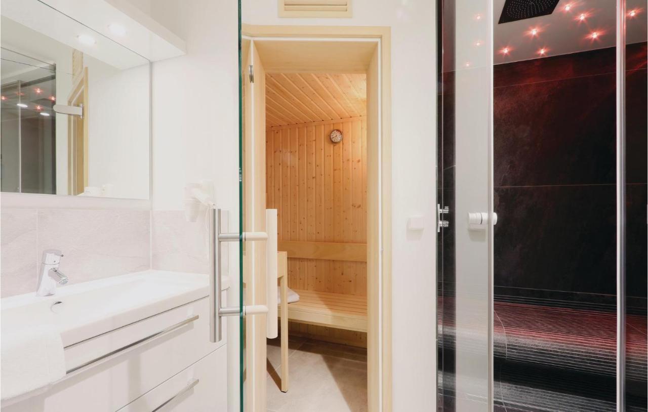 Nice Apartment In Luebeck Travemuende With Sauna Kültér fotó